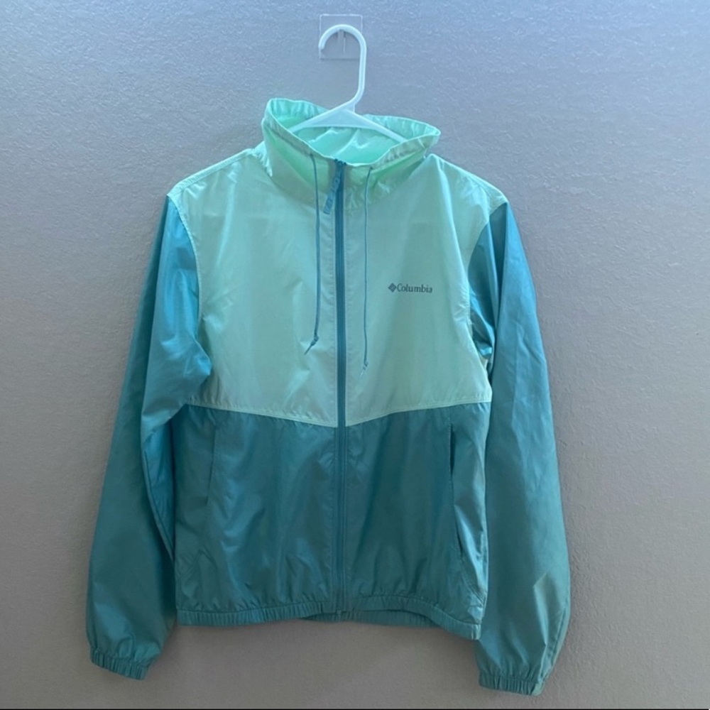 Columbia flash forward wind breaker